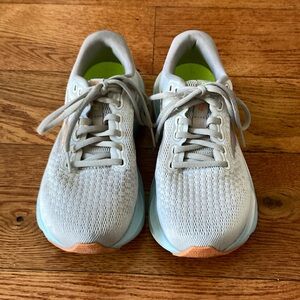 Brooks Women’s Glycerin 21 Neutral Running Shoe